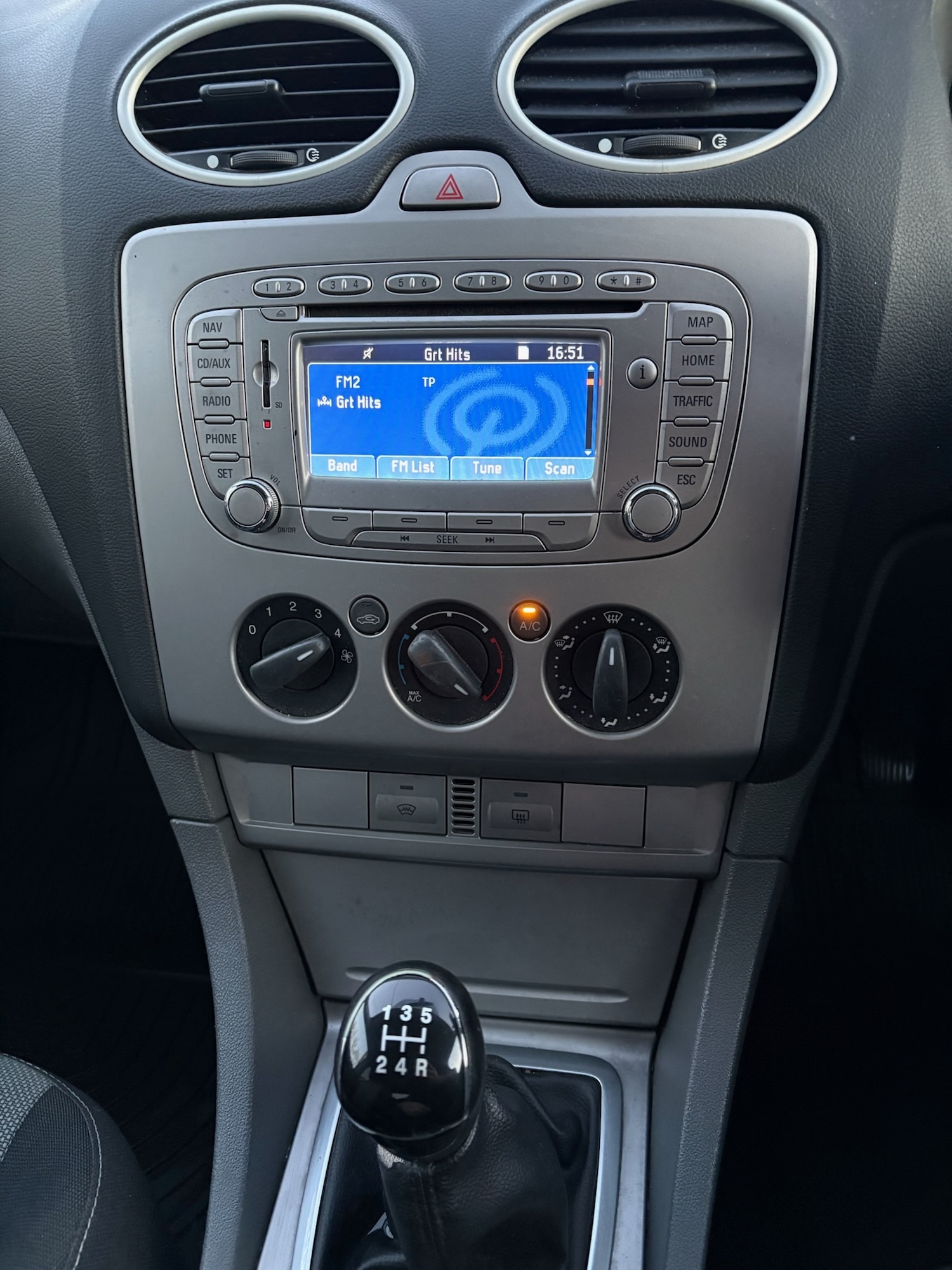 Used Ford Focus 2011 for sale - 76781529: Photo 10