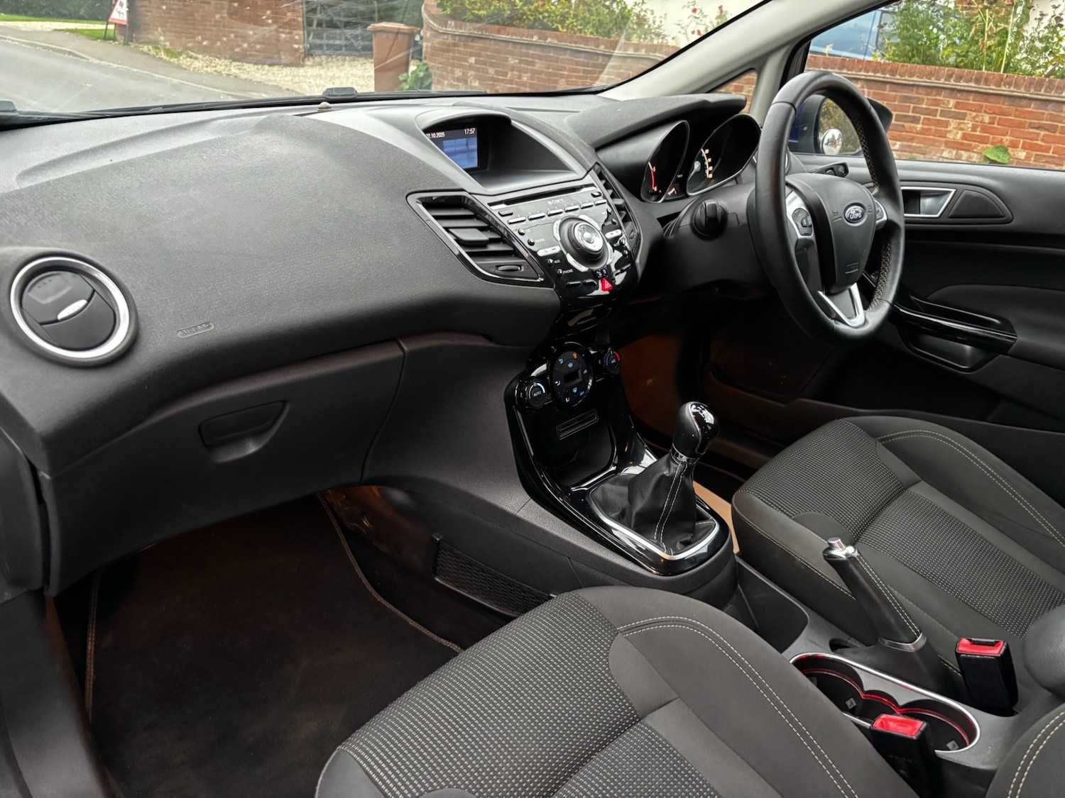 Used Ford Fiesta 2015 for sale - 76148482: Photo 8