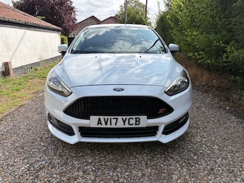 Used Ford Focus 2017 for sale - 79607101: Photo