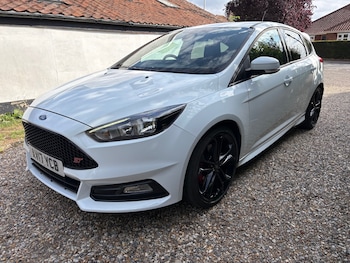 Used Ford Focus 2017 for sale - 79607101: Photo