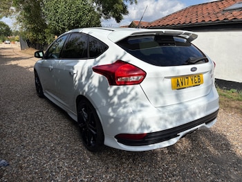 Used Ford Focus 2017 for sale - 79607101: Photo