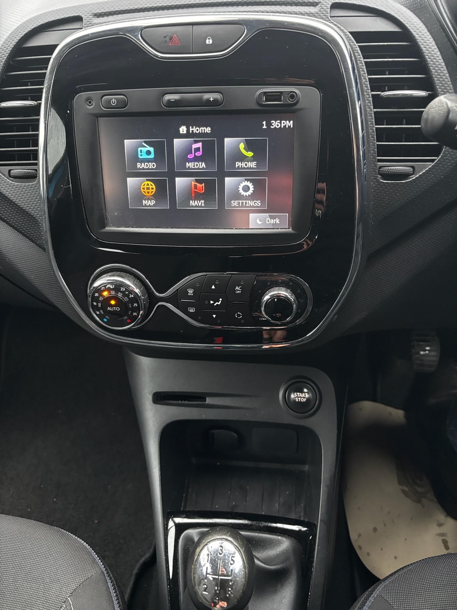 Used Renault Captur 2015 for sale - 76579725: Photo 8