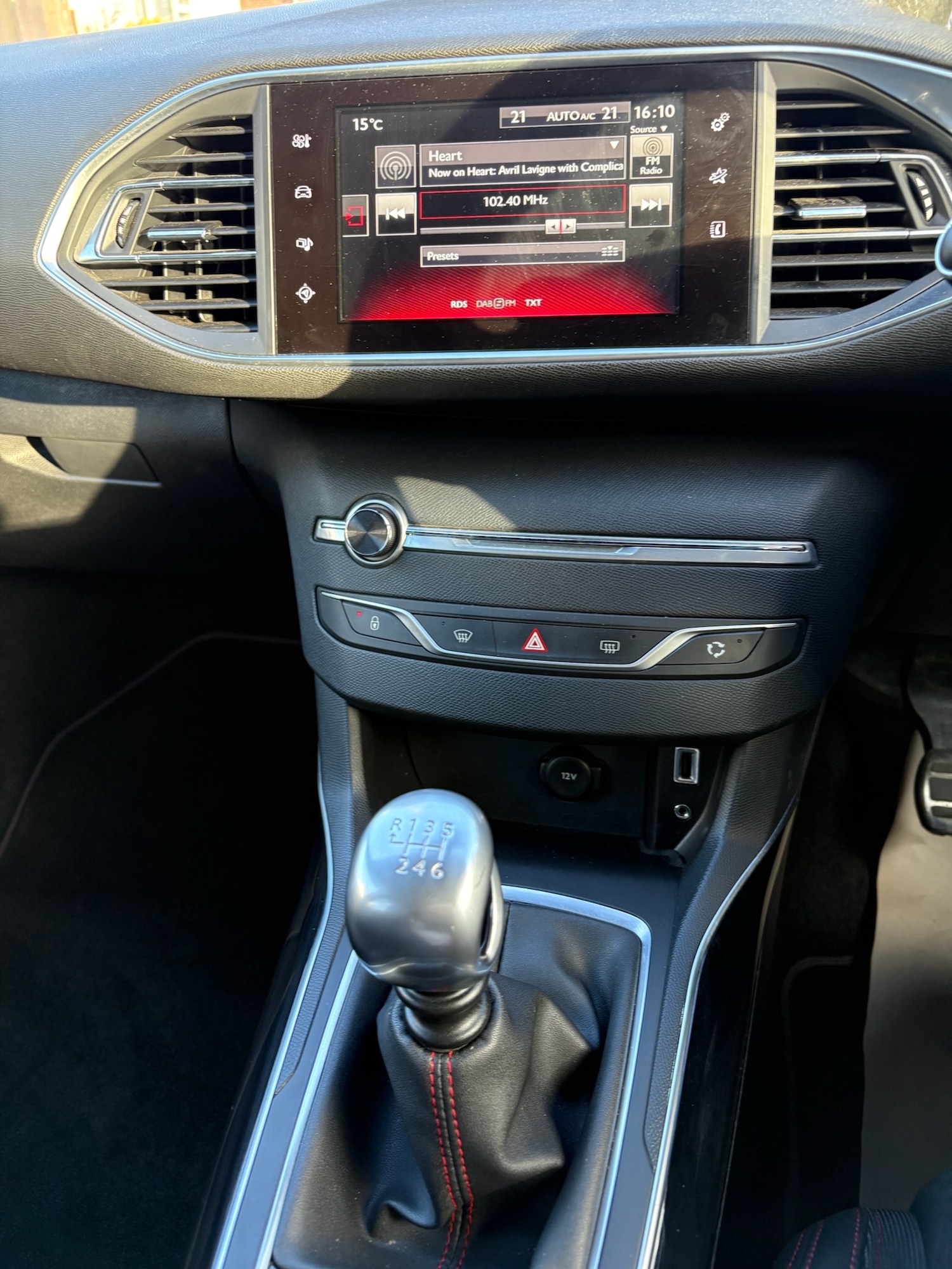 Used Peugeot 308 2017 for sale - 77819140: Photo 10