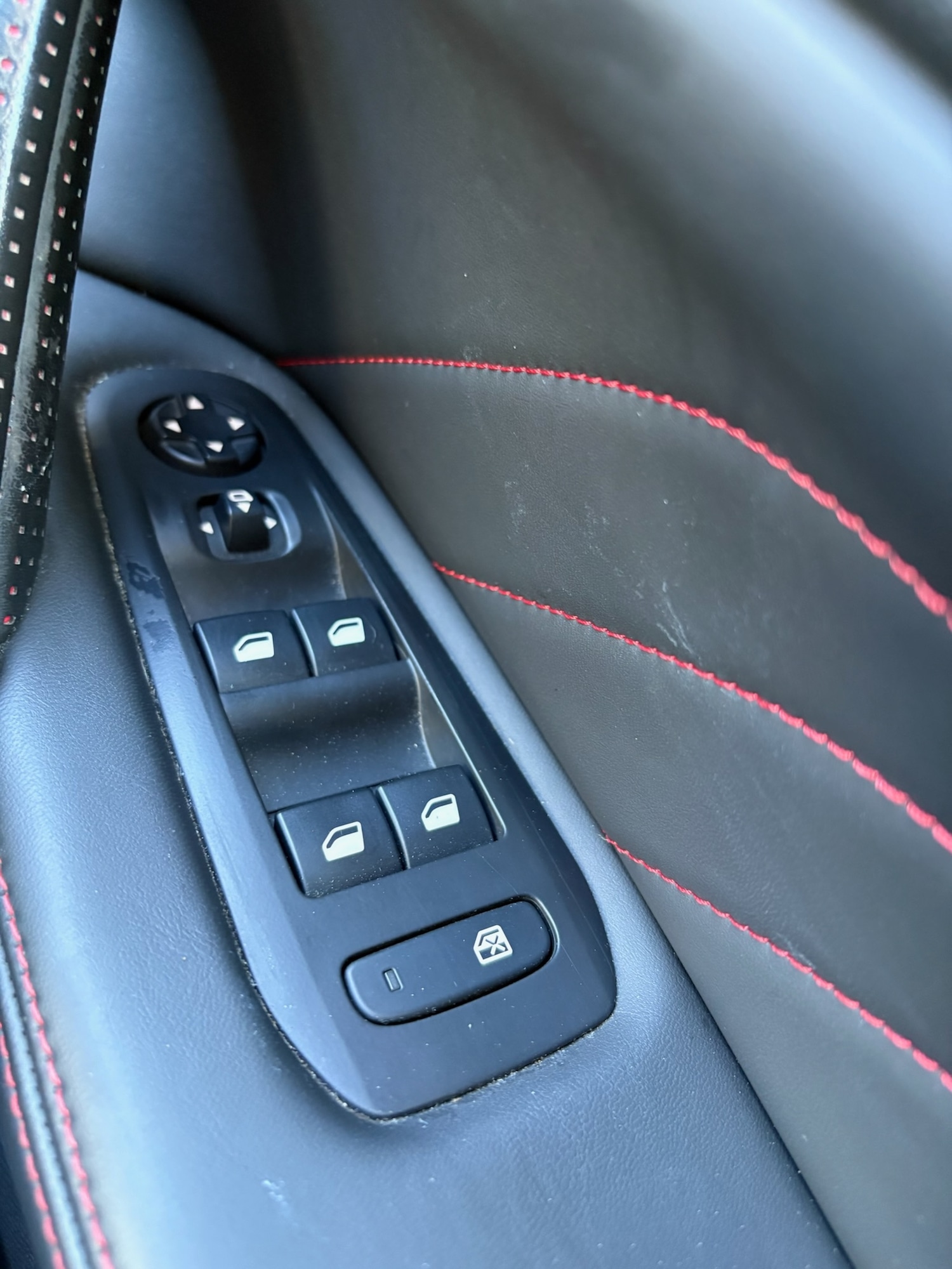 Used Peugeot 308 2017 for sale - 77819140: Photo 7