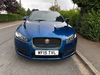 Used Jaguar XF 2015 for sale - 75361529: Photo