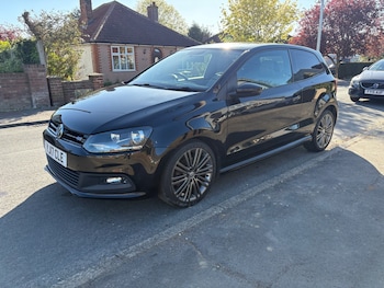 Used Volkswagen Polo 2017 for sale - 78332005: Photo