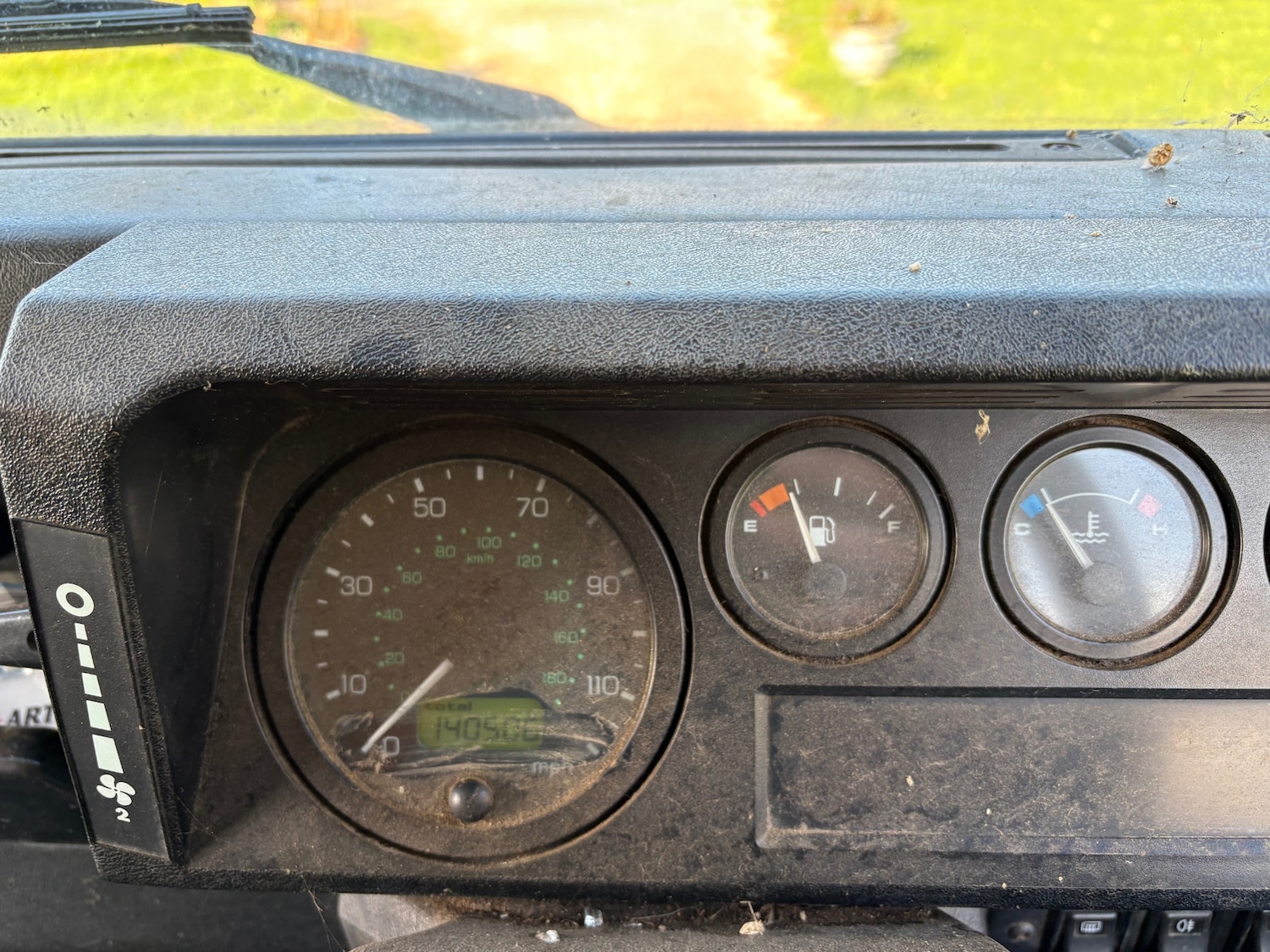 Used Land Rover Defender 2001 for sale - 76650441: Photo 13