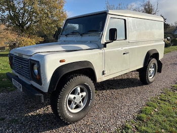 Used Land Rover Defender 2001 for sale - 76650441: Photo