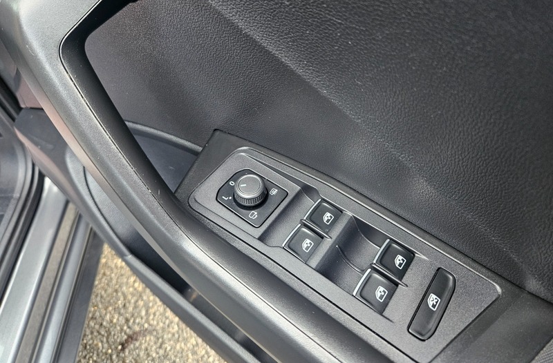 Used Volkswagen T-Roc 2019 for sale - 77303267: Photo 9