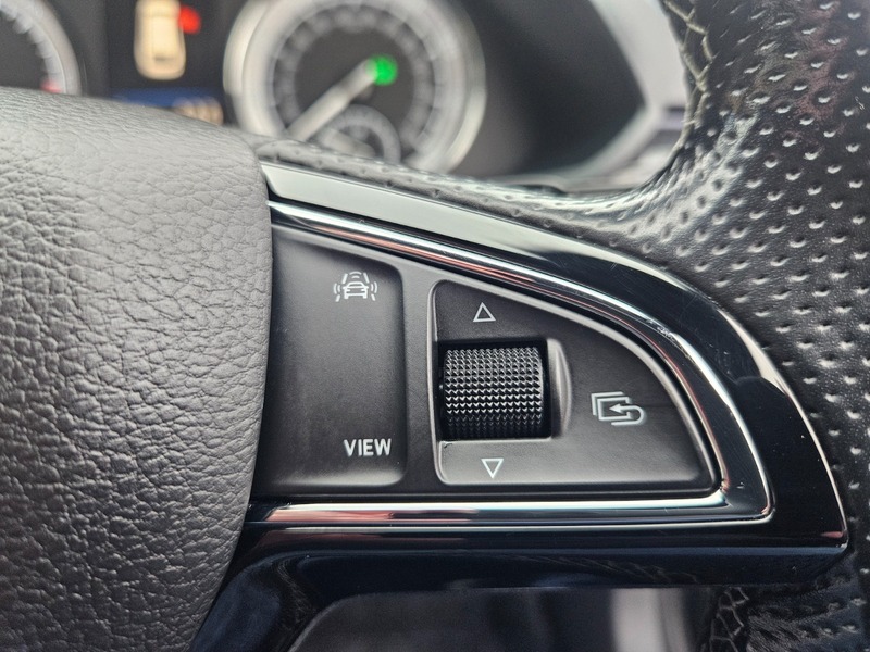 Used Skoda Superb 2018 for sale - 77609621: Photo 11