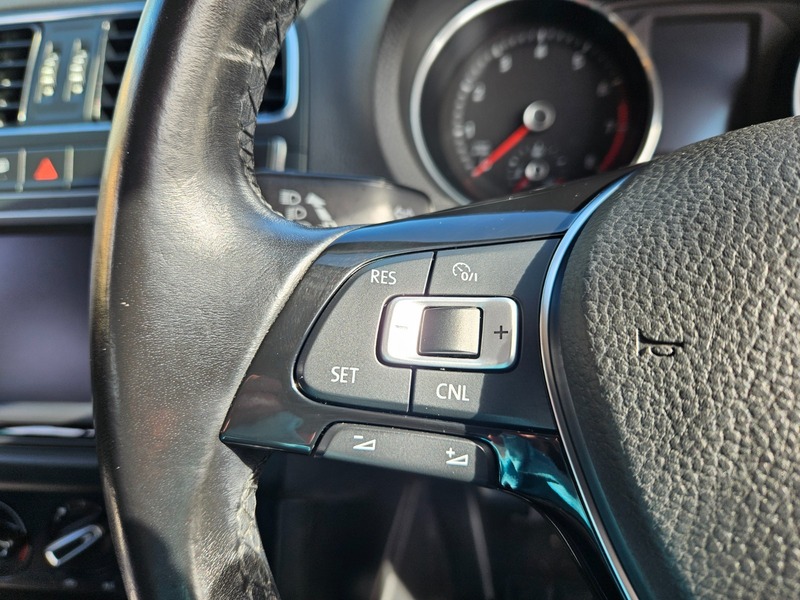 Used Volkswagen Polo 2016 for sale - 76702991: Photo 8