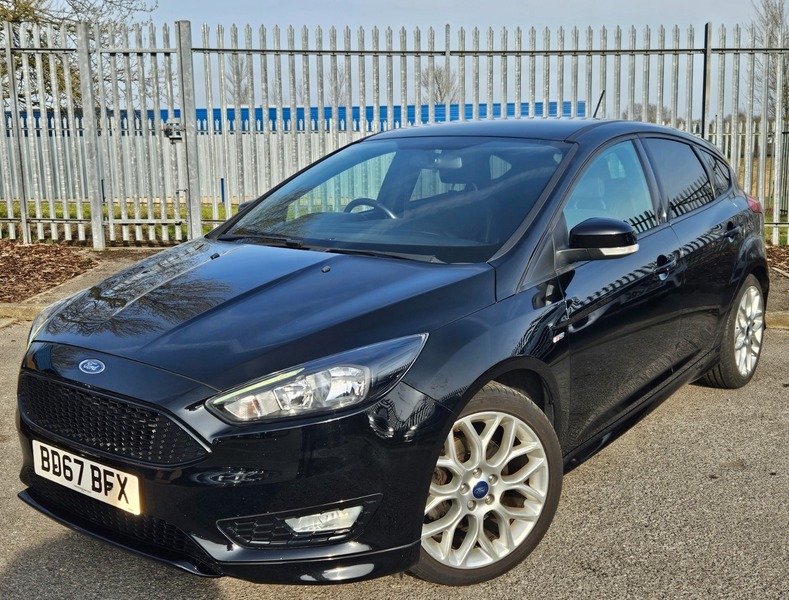 Used Ford Focus 2017 for sale - 77953636: Photo 3
