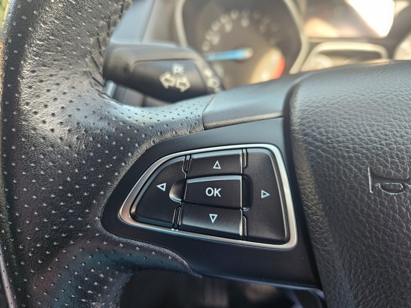 Used Ford Focus 2017 for sale - 77953636: Photo 8