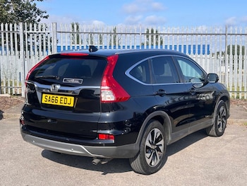 Used Honda CR-V 2016 for sale - 79300303: Photo
