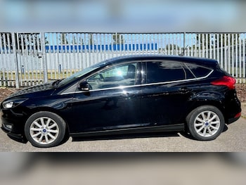 Used Ford Focus 2017 for sale - 79090721: Photo