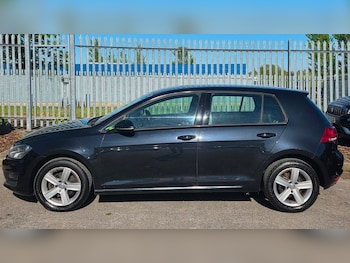 Used Volkswagen Golf 2015 for sale - 78414691: Photo