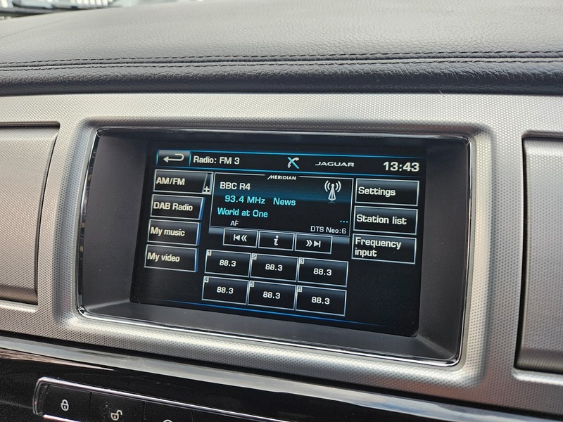 Used Jaguar XF 2015 for sale - 76702993: Photo 14