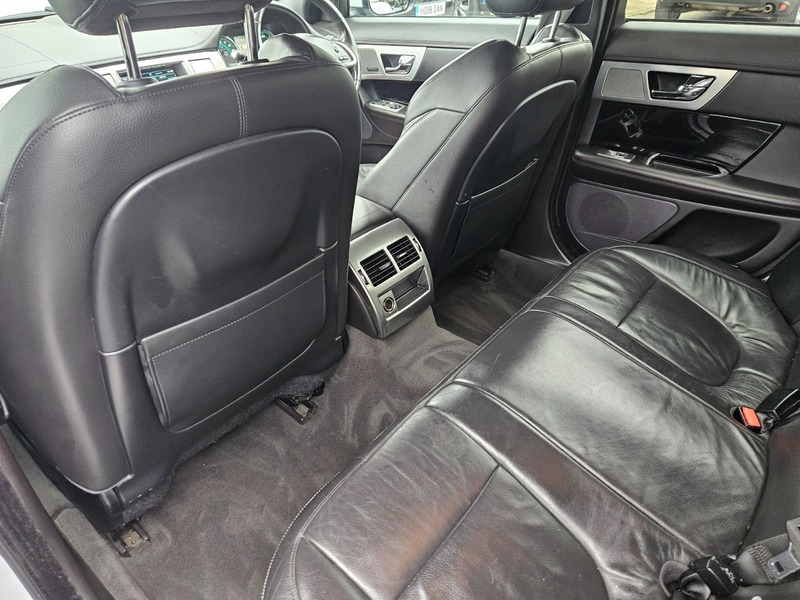 Used Jaguar XF 2015 for sale - 76702993: Photo 18