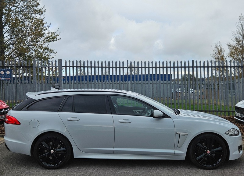 Used Jaguar XF 2015 for sale - 76702993: Photo 2