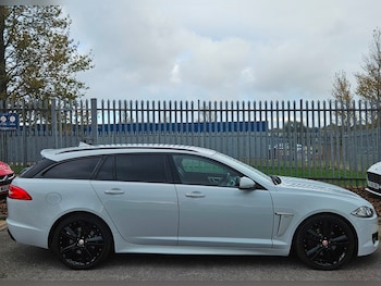 Used Jaguar XF 2015 for sale - 76702993: Photo