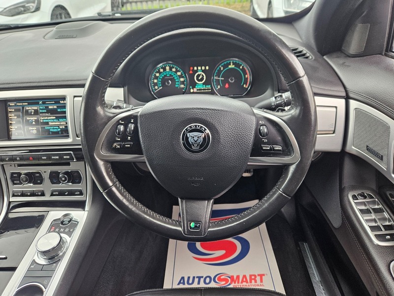 Used Jaguar XF 2015 for sale - 76702993: Photo 9