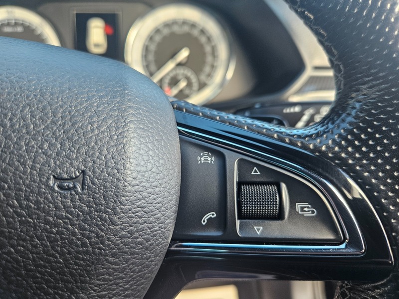 Used Skoda Superb 2017 for sale - 76703000: Photo 10