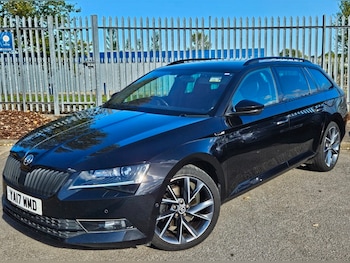 Used Skoda Superb 2017 for sale - 76703000: Photo