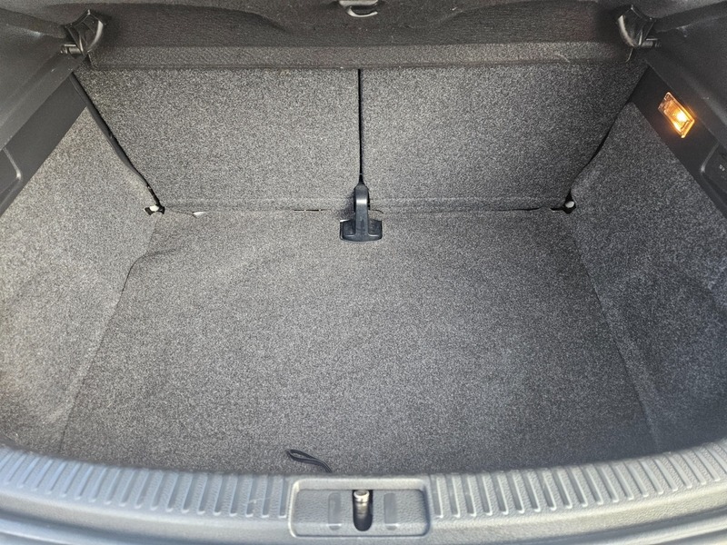 Used Volkswagen Scirocco 2017 for sale - 77766047: Photo 24