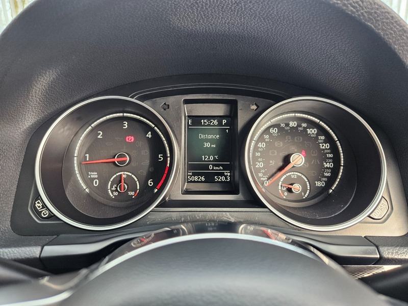 Used Volkswagen Scirocco 2017 for sale - 77766047: Photo 8