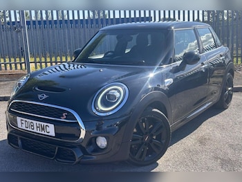 Used MINI Hatch 2018 for sale - 79466073: Photo