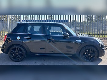 Used MINI Hatch 2018 for sale - 79466073: Photo