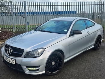 Used Mercedes-Benz C Class 2013 for sale - 77328821: Photo