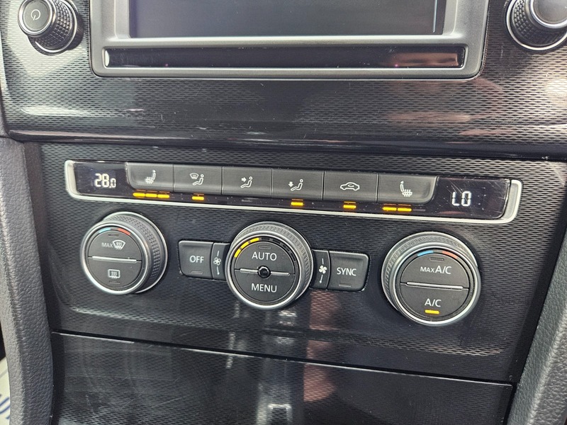 Used Volkswagen Golf 2017 for sale - 76703001: Photo 17