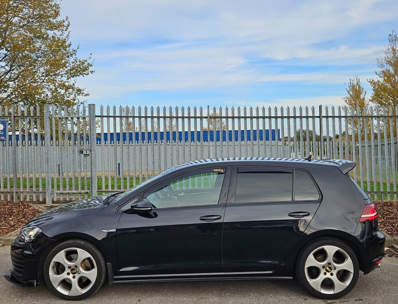 Used Volkswagen Golf 2017 for sale - 76703001: Photo 3