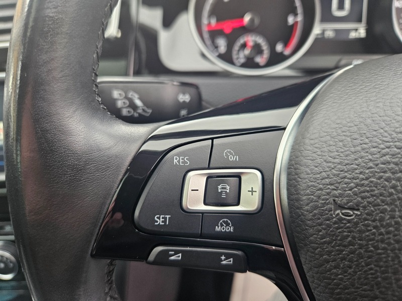 Used Volkswagen Golf 2016 for sale - 76699072: Photo 9