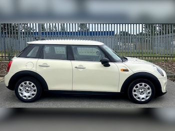 Used MINI Hatch 2016 for sale - 79179318: Photo