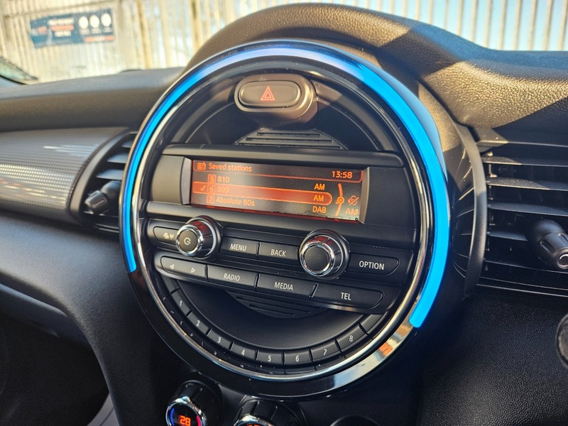 Used MINI Hatch 2015 for sale - 76950897: Photo 11