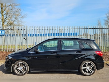 Used Mercedes-Benz B Class 2017 for sale - 77891450: Photo