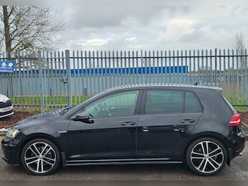 Used Volkswagen Golf 2015 for sale - 77038631: Photo