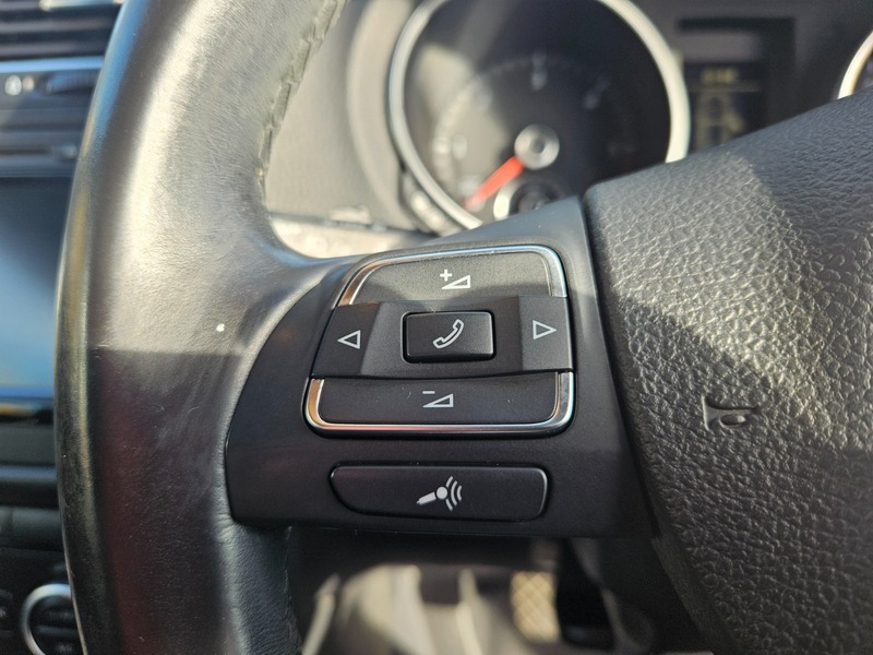 Used Volkswagen Golf 2012 for sale - 76699081: Photo 8