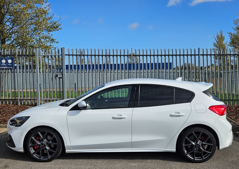 Used Ford Focus 2019 for sale - 76699069: Photo 4