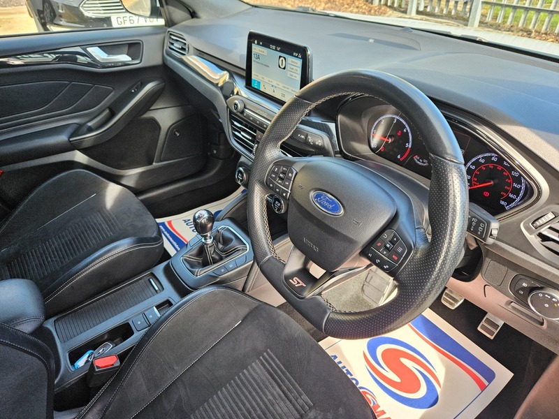 Used Ford Focus 2019 for sale - 76699069: Photo 5