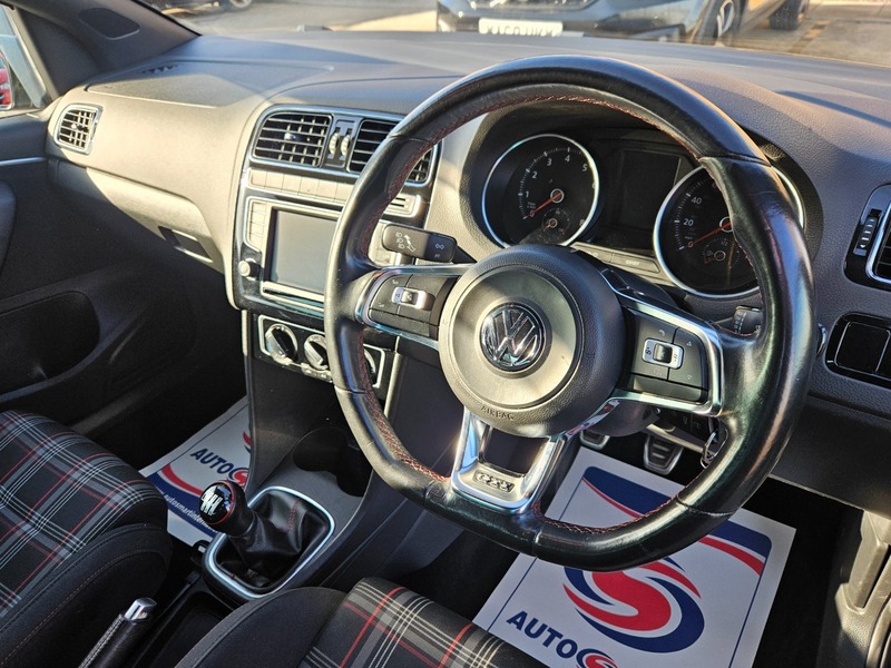 Used Volkswagen Polo 2016 for sale - 77735311: Photo 6