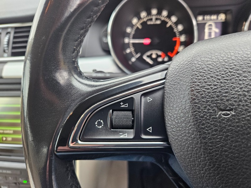 Used Skoda Superb 2014 for sale - 76798960: Photo 7