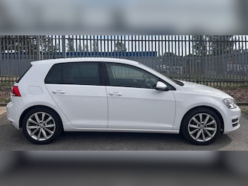 Used Volkswagen Golf 2015 for sale - 79437667: Photo