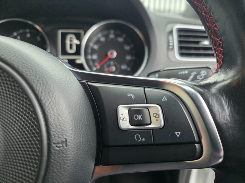 Used Volkswagen Polo 2017 for sale - 76703008: Photo 9