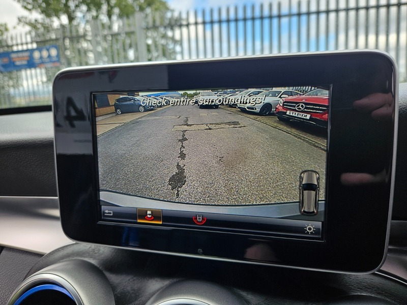 Used Mercedes-Benz C Class 2019 for sale - 76699050: Photo 12