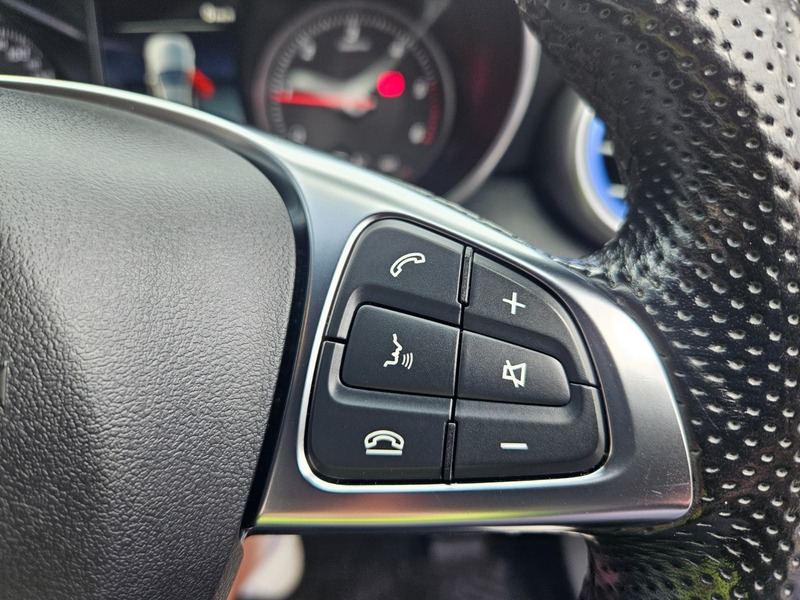 Used Mercedes-Benz C Class 2019 for sale - 76699050: Photo 9