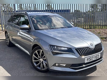 Used Skoda Superb 2017 for sale - 79462127: Photo