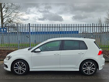 Used Volkswagen Golf 2016 for sale - 77535631: Photo